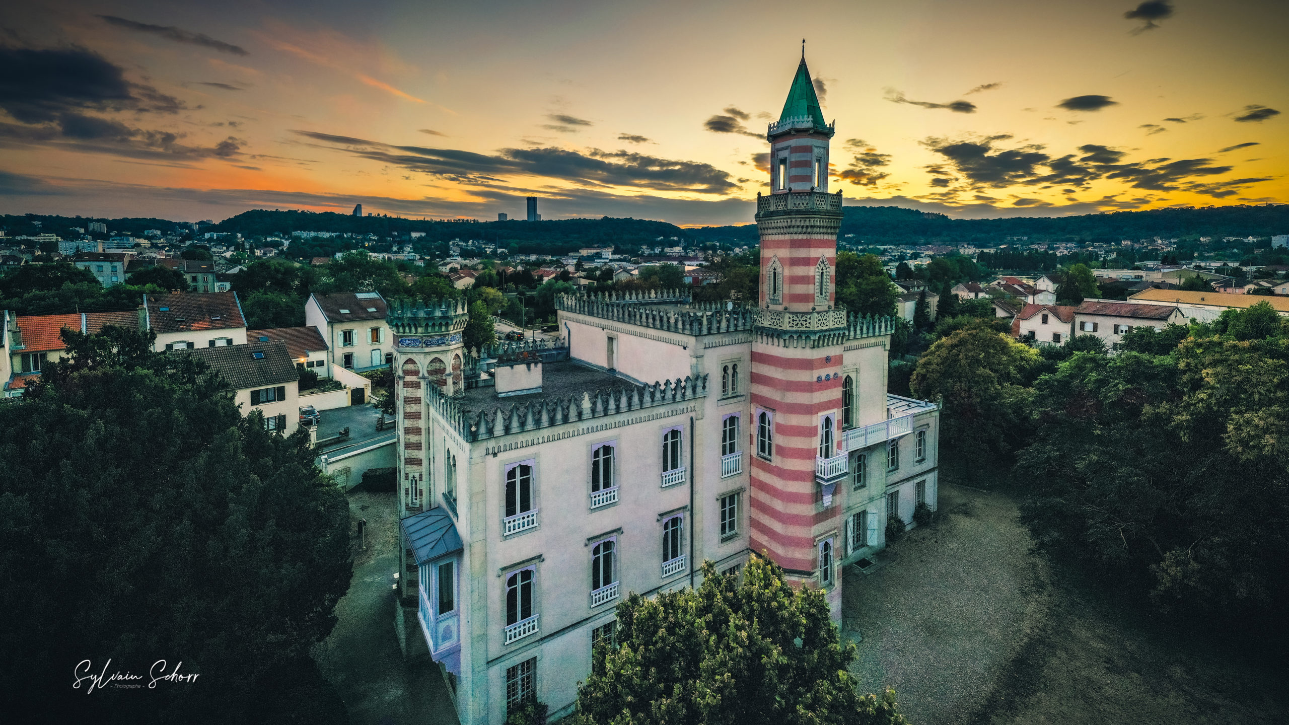Chateau de la Douera prise par le drone de la société Univers 5d