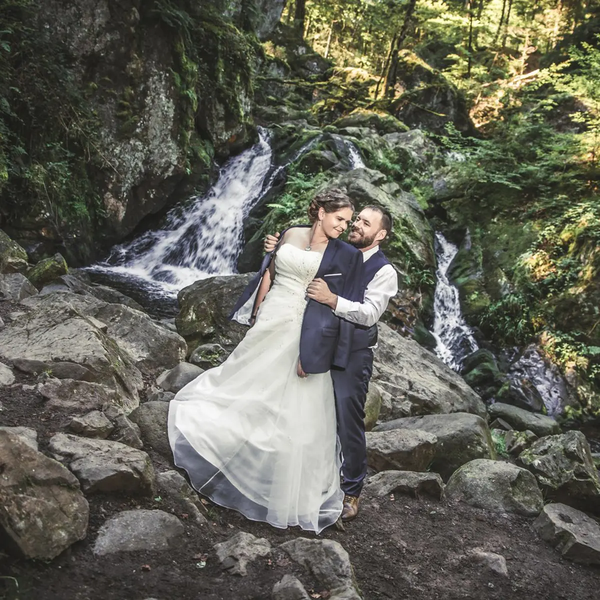 Mariage-Cascade-de-Tendon-1