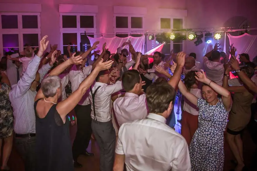 ambiance piste de danse pendant un mariage